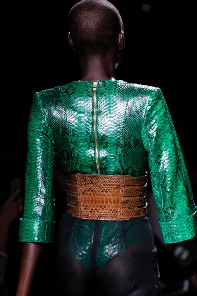 Look 31